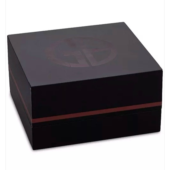 Set Cubic Zirconia Solitaire Stud Earrings, Color: Gold - Picture 6 of 6